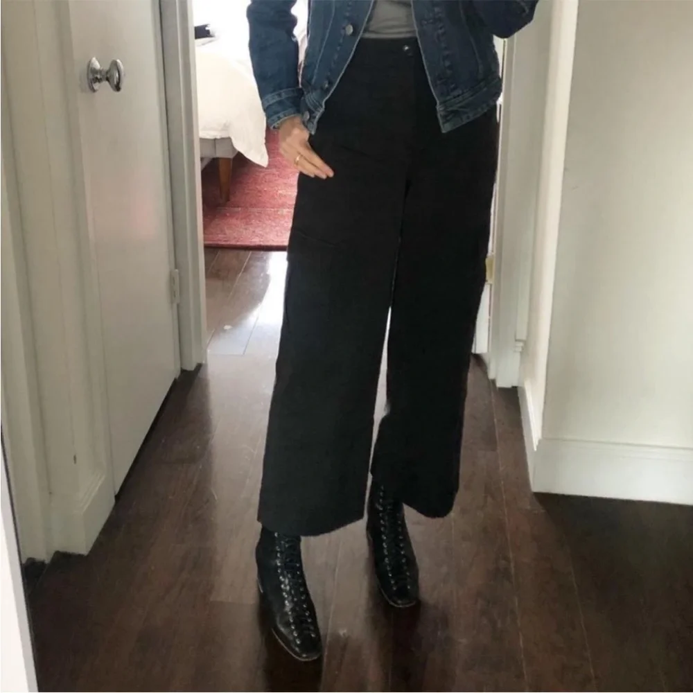 Everlane The Wide Leg Cargo Crop Pants